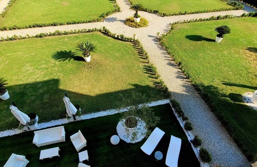 Livorno Apartment | La Villa Apartments - 4 beds - Private Parking includedwith Room