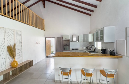 Lamentin Villa | La Villa Armony