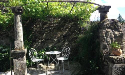 Vernoux-en-Vivarais Bed & Breakfast | La Villa des Charmilles