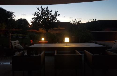 Maisons-les-Chaource Bed & Breakfast | La villa des Chouettes