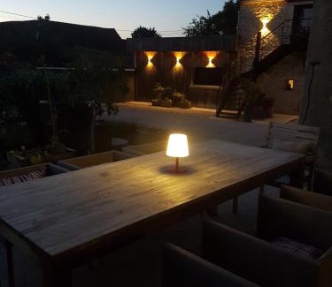 Maisons-les-Chaource Bed & Breakfast | La villa des Chouettes