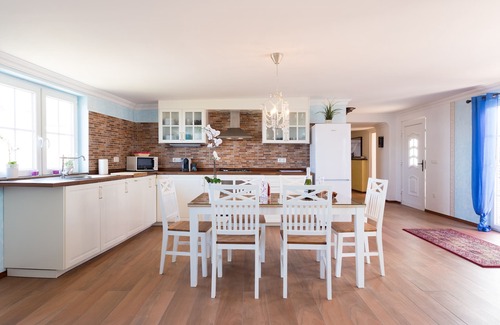 La Camella Villa | "LA VILLA" With Large Heated Wellness Hot Tub And Tropical Garden