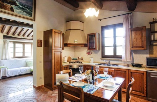 Riparbella House | La Villetta by Interhome