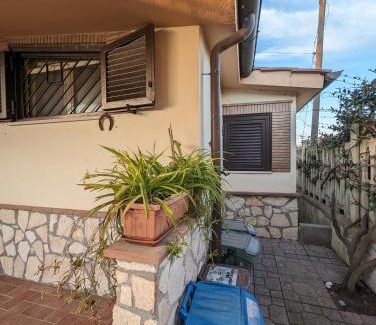 Aprilia House | La Villetta del Gelso bianco