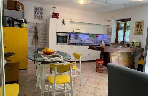 Cazzano Tramigna Apartment | La Volpe e l'Iris by Holiday World