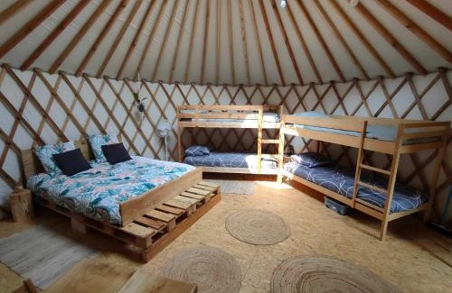 Freland Other | la Yourte des Bibis