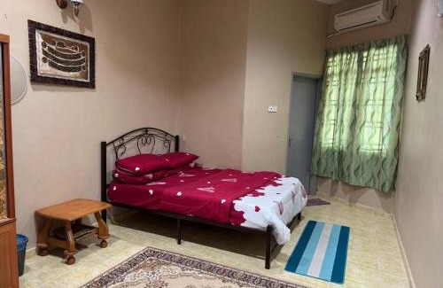 Johor House | Labis Homestay Afina
