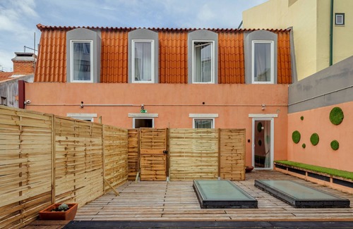 Alcantara Apartment | Labor Alliance Residence - Room 7 by LovelyStay