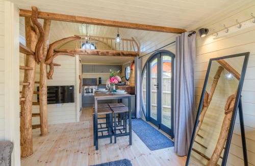 Mangotsfield House | Laburnum Farm Estate