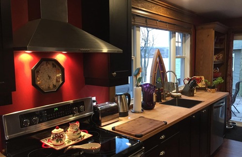 Lac-Brome House | Lac Brome Lakefront cottage