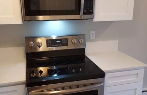 Olympia Apartment | Lacey central 2B/1B apartment in heart of Lacey