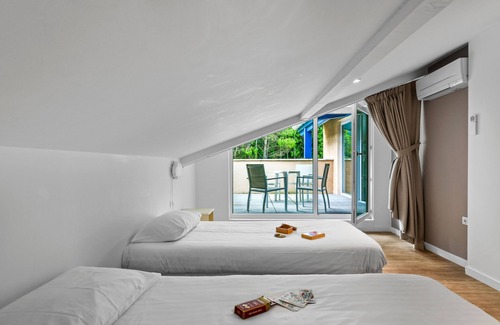 Les Estagnots Hotel | Lacotel