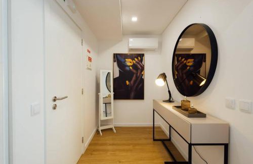 Quiaios House | Lady Laura