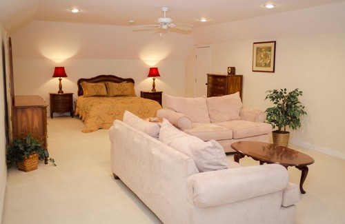 Waynesville House | Lafayette Grand Manor