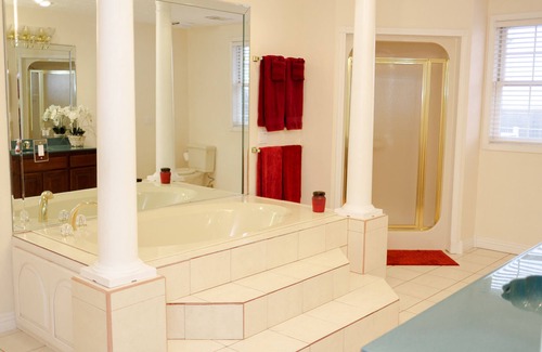 Waynesville House | Lafayette Grand Manor