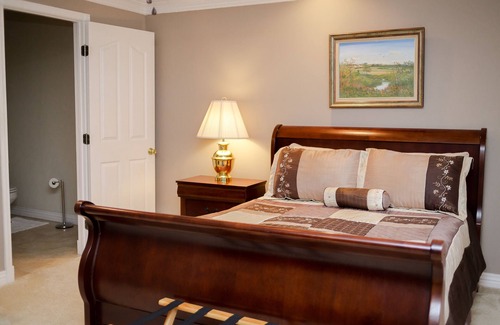 Waynesville House | Lafayette Grand Manor