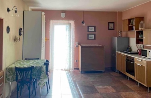 Mercallo Apartment | Lago maggiore country studio, posizione strategica per esplorare laghi e Milano