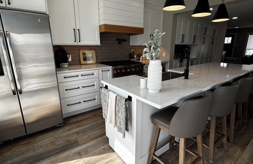 Beach Haven West House | LAGOON FRONT 4 bedrooms, Dock,12 PERSON SWIM SPA, 5 min to LBI Beaches