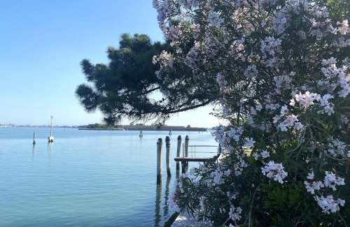 Santa Maria in Stelle Apartment | Lagoon view terrace apartment