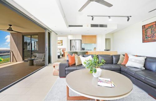 Darwin City Centre Apartment | Lagoon Waterfront Oasis relaxing balcony & BBQ