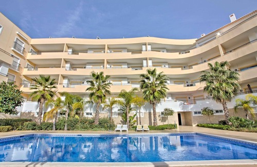 Funchal Apartment | Lagos Palm Tree 1 With Pool by Homing