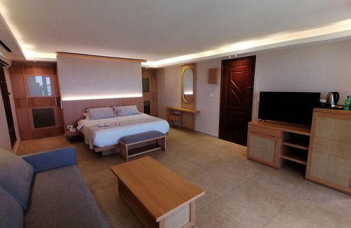 Beiteddine Hotel | Laguava Resort