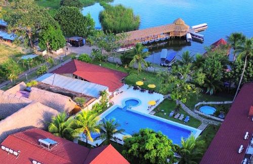 Sauce Hotel | Laguna Azul Hotel & Suites