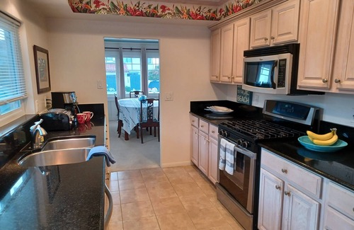 Laguna Beach House | Laguna Home at Shaw's Cove, Ocean View, Quiet street in North Laguna.nnnn