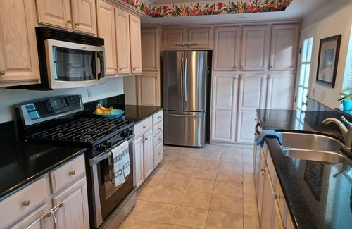 Laguna Beach House | Laguna Home at Shaw's Cove, Ocean View, Quiet street in North Laguna.nnnn