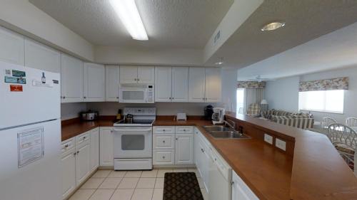 North Myrtle Beach Apartment | Laguna Keyes Unit 1211