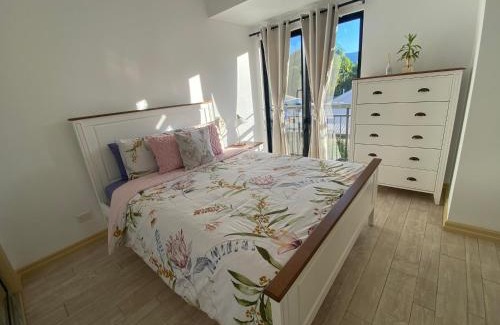 Clifton Beach House | Lahania by the Sea - JJ Place