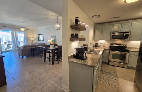 Henderson Point Condo | Laid-Back Luxury – Beachfront Condo at Inn By The Sea
