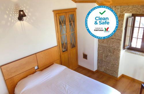 Fundao House | Laje House Fireplace Entire House Wifi