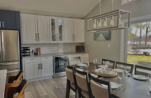 White Lake House | Lake Vibes at Buckingham Placenn