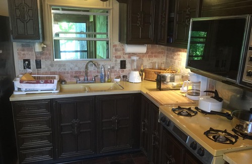 Glasgow House | Lake Access And View For Fishing, Boating, Camping