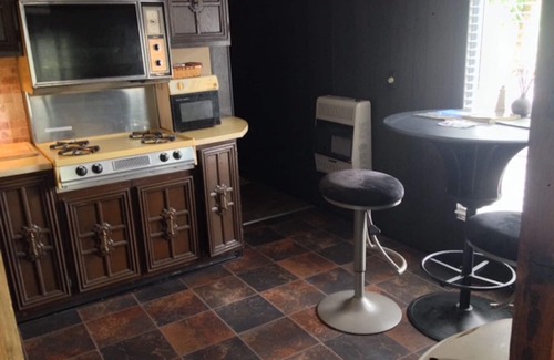 Glasgow House | Lake Access And View For Fishing, Boating, Camping