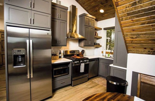 Eureka Springs House | Lake Access, swim and cool off! Kayaks and boards!