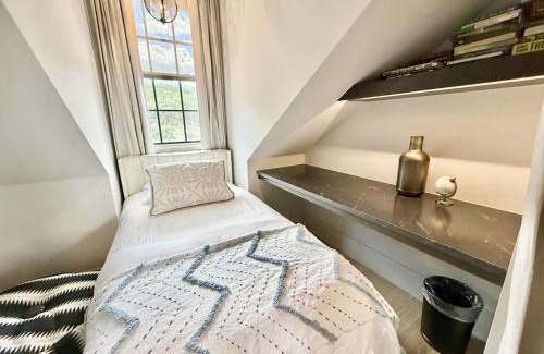 Renaissance Park House | Lake Austin Overlook