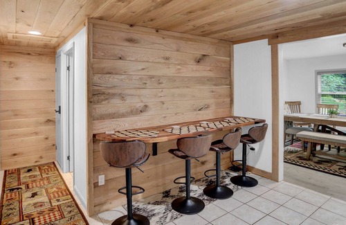 Hesston House | Lake Away Your Worries- Raystown Lake- Seven Points