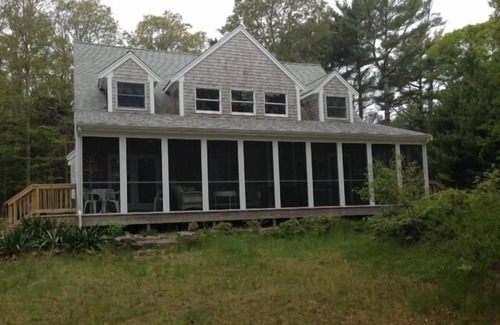 Dennis House | Lake Beach-6.5 acres-Pet Friendly-O/D Shower-Central A/C-Fire Pit-Sleeps up to12
