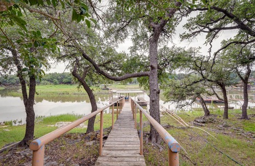 Brownwood House | Lake Brownwood Home with Private Boat Dock!