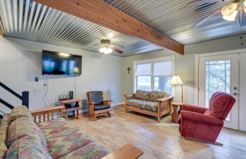 Brownwood House | Lake Brownwood Home with Private Boat Dock!
