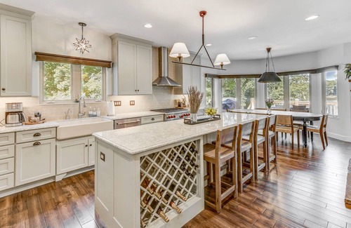 Innsbrook House | Lake Charrette Retreat at Innsbrook