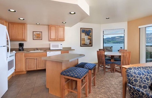 Chelan Apartment | Lake Chelan Shores 2 Bedroom Condo