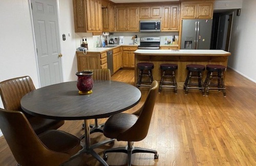 Mount Ida House | lake close