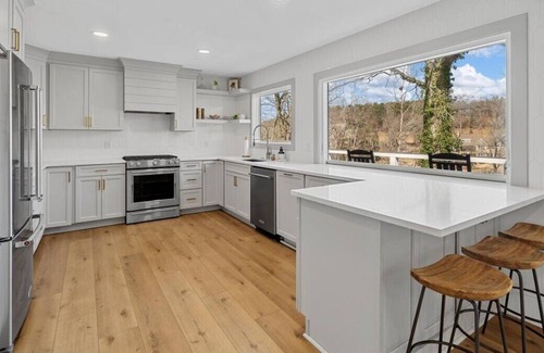 Dixie - Berryhill House | LAKE DAY!!