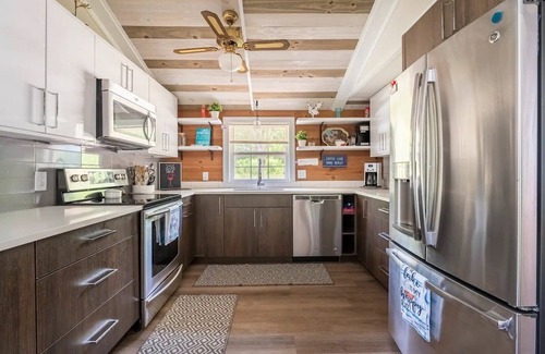 Roach House | lake daze unforgettable moments by Janix Escapes.