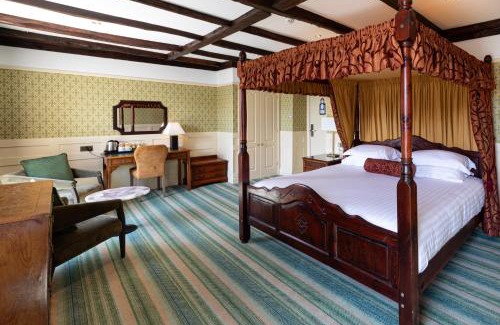 Bassenthwaite Hotel | Lake District Castle Inn