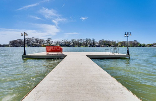 New Braunfels Apartment | Lake Dunlap Studio w/Shared Boat Ramp, Dock