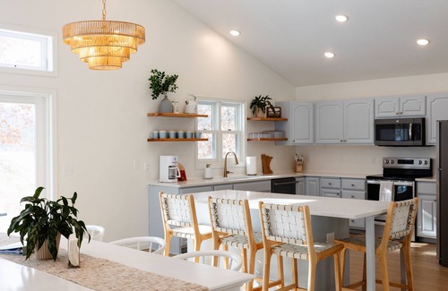 Nisswa Cabin | Lake Edward Retreat, Hot Tub, Game Rm, Mins to Nisswa